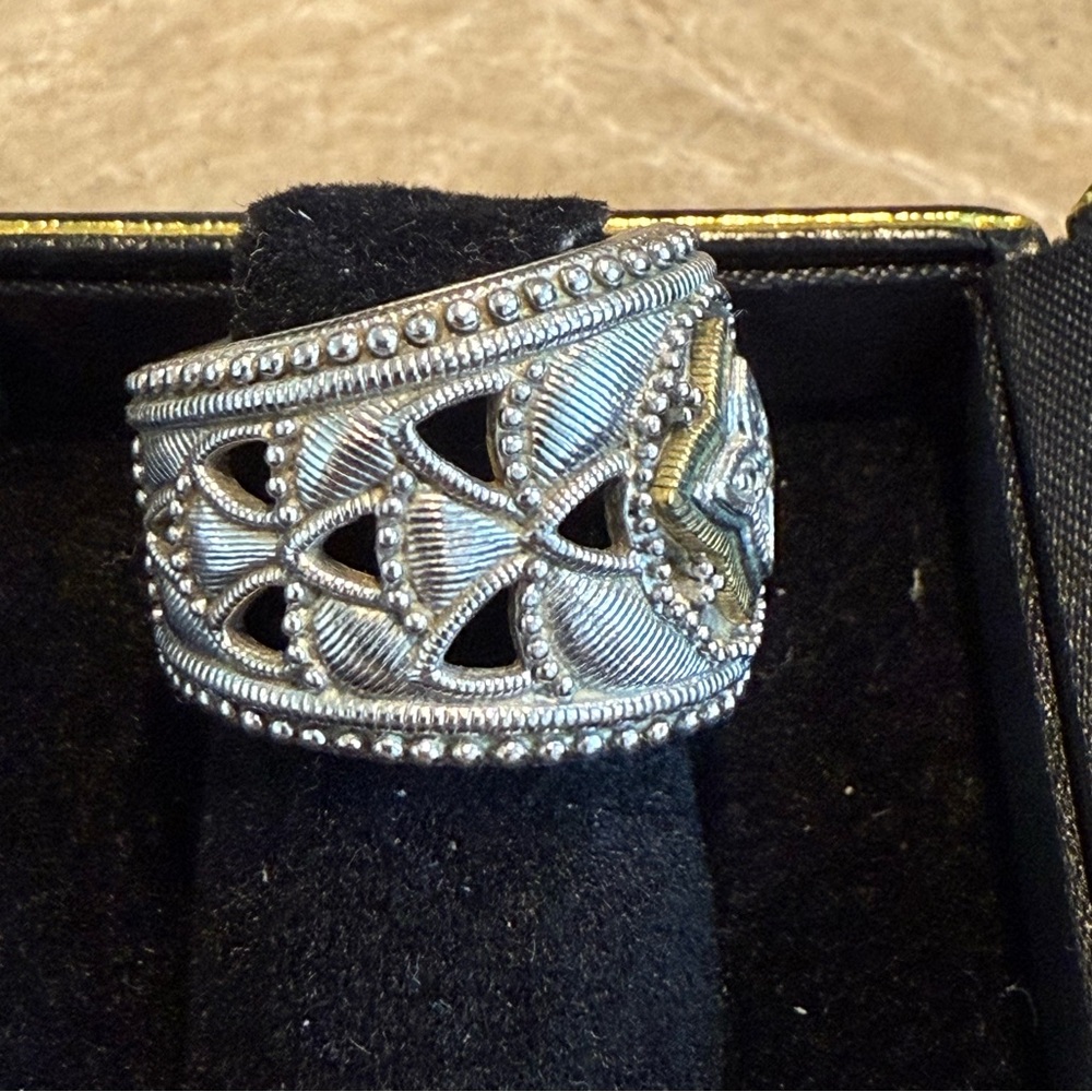 Judith Ripka vintage ring - Picture 3 of 6